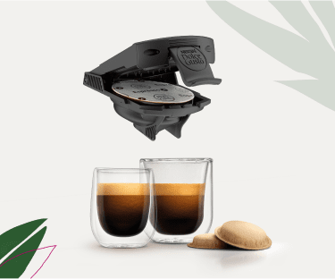 Adaptador NEO Start® para NESCAFÉ® Dolce Gusto® com duas chávenas de café expresso